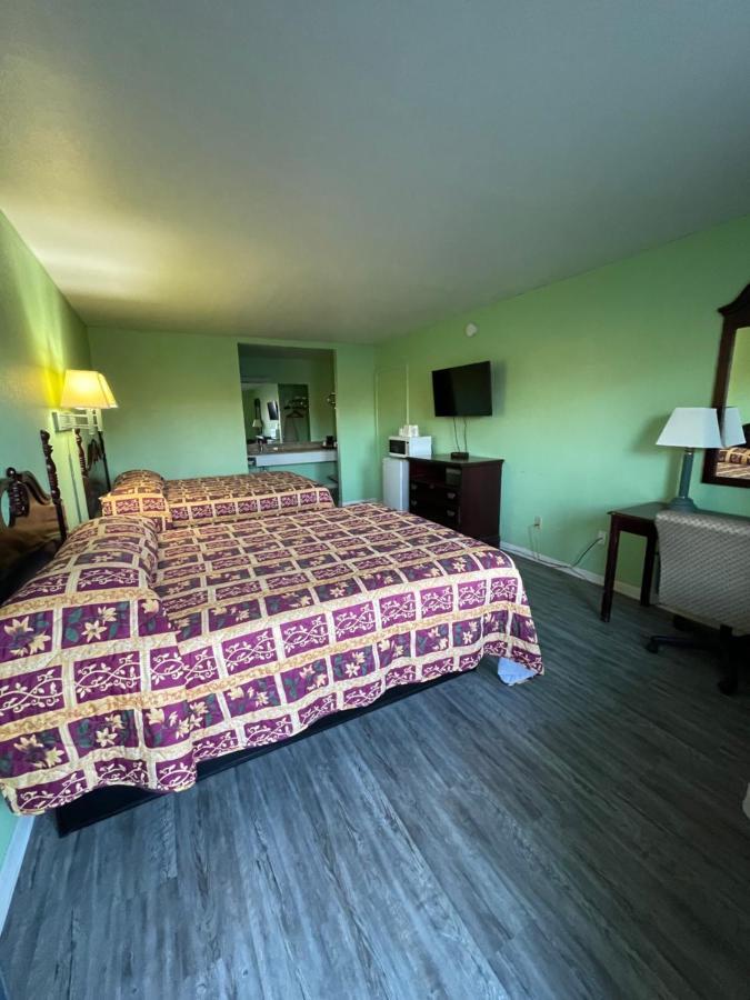 Relax Inn Dublin Exterior photo